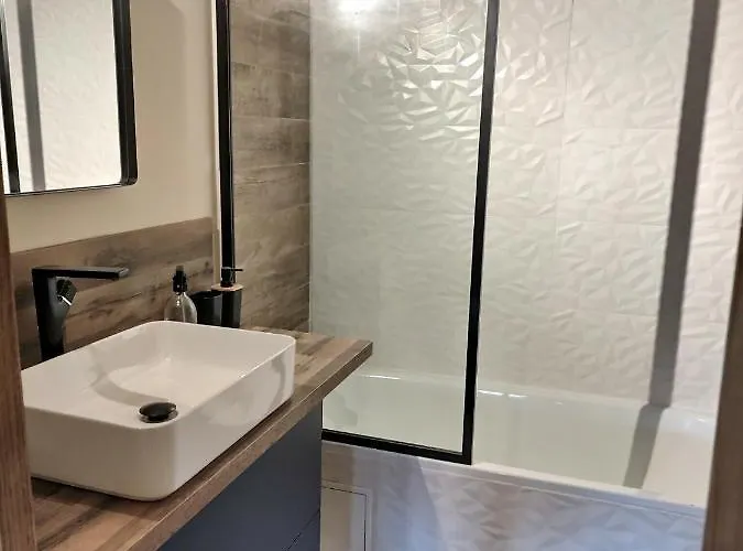 L'observatoire - Parking - Clim - Vue